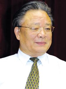 保育钧