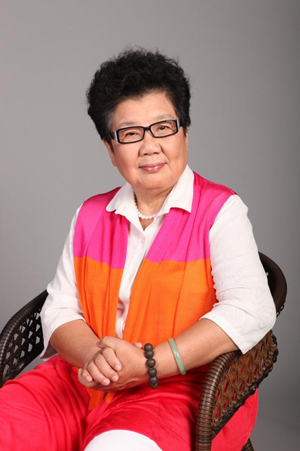 杨奕